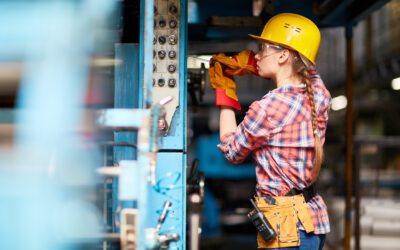 Number of Women in Blue Collar Jobs at 25-Year High